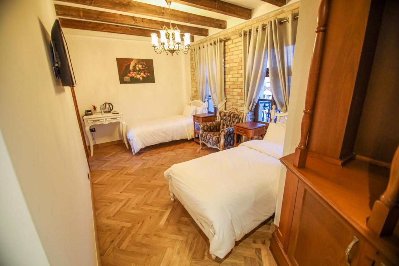 Vila Sonnet Korce Exterior photo