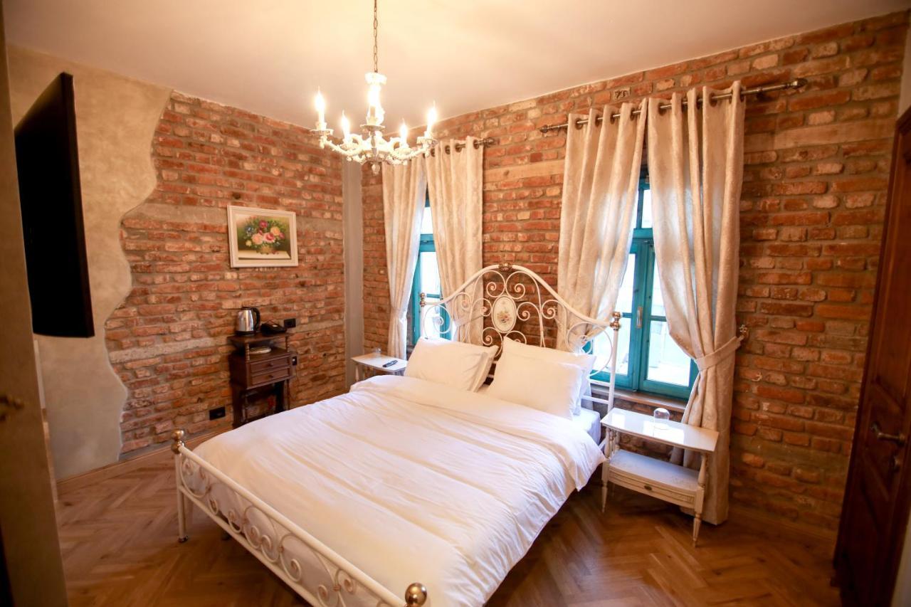 Vila Sonnet Korce Exterior photo