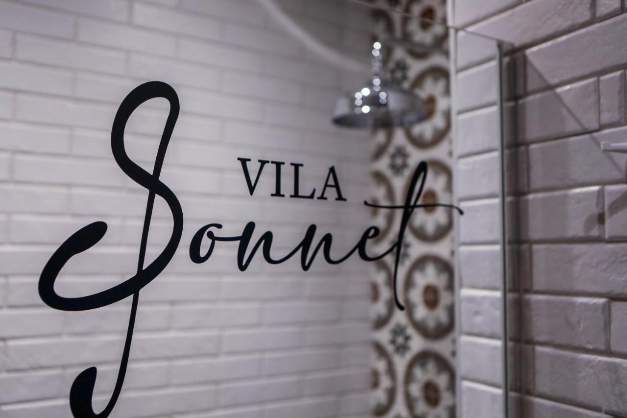 Vila Sonnet Korce Exterior photo