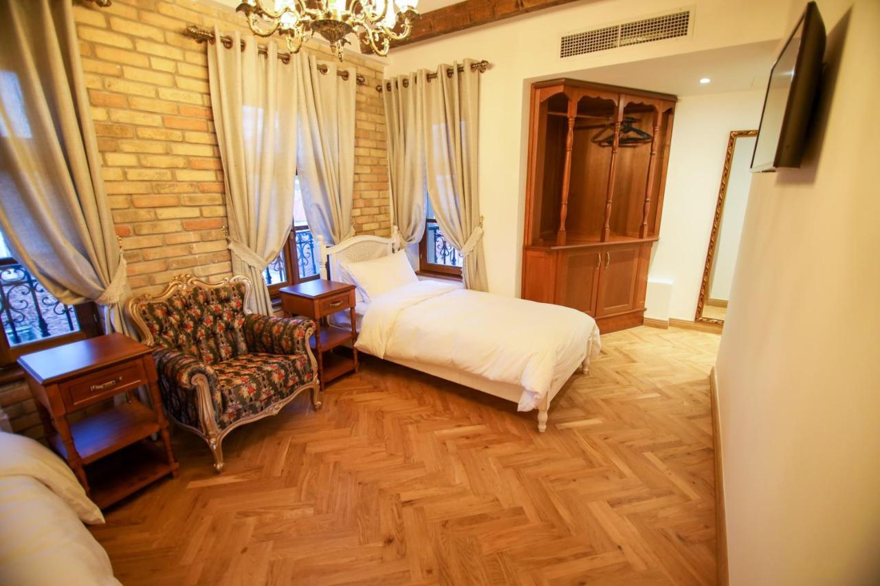 Vila Sonnet Korce Exterior photo